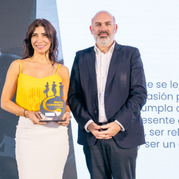 Alejandra Mustakis es elegida como líder del año del ranking Marcas Ciudadanas 2024 de Cadem