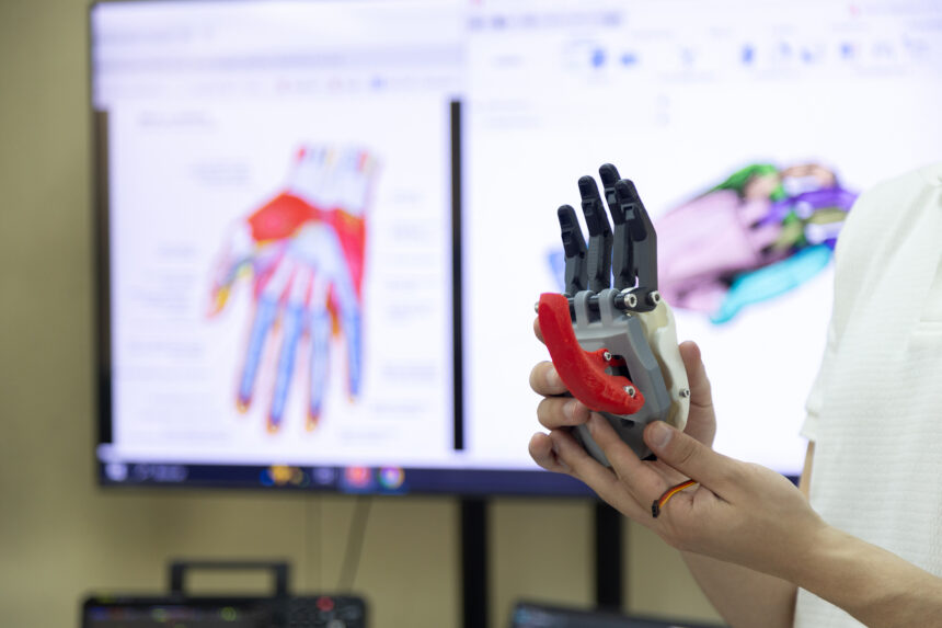 robotica-4648 Chilenos desarrollan prótesis para personas con discapacidad a bajo costo