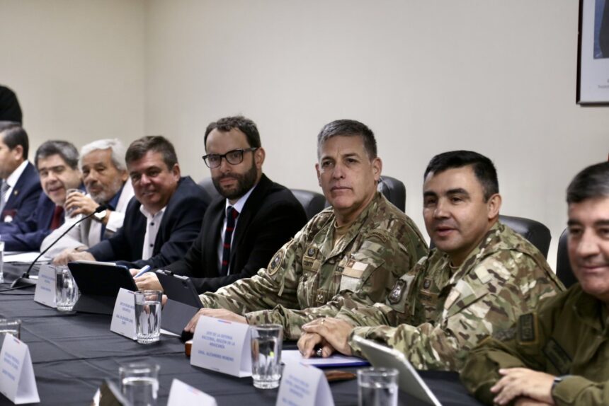 Ministro (s) de Defensa encabezó reunión interregional entre Biobío y La Araucanía por avances en seguridad