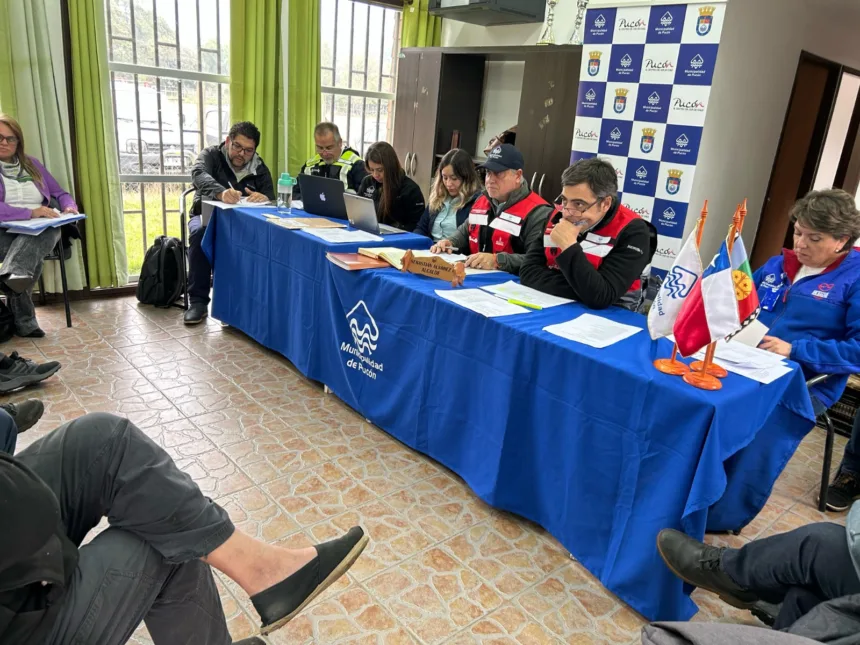 Autoridades municipales de Pucón buscan soluciones a vecinos de San Luis con visita técnica