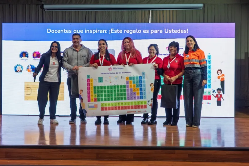 STEM Antofagasta STEM y género: más niñas en ciencia en Antofagasta