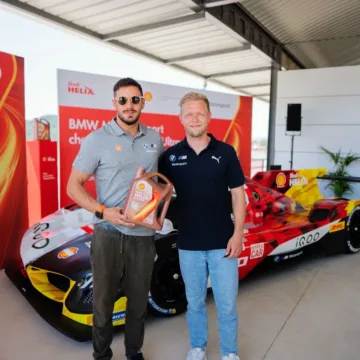 Benjamín Hites comparte con leyendas de la F1 en el GP de Barcelona