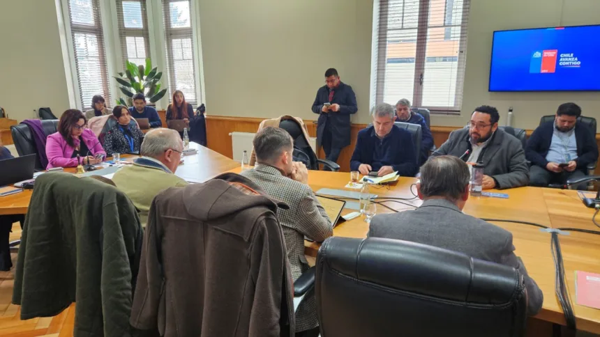 Foto 2 Ministro en CE Proyecto de ley de convivencia escolar busca mejorar bienestar y seguridad en las comunidades educativas