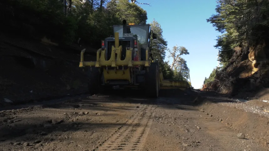 imagen_2025-08-30_182723560 Pucón avanza por tener un acceso pavimentado al volcán Villarrica