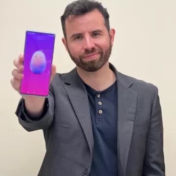 Felipe Rivera, psicólogo clínico Pionero a nivel mundial: “Estudio de la Universidad Santo Tomás Temuco demuestra beneficios del uso de inteligencia artificial en el acompañamiento de padres y cuidadores durante la crianza”