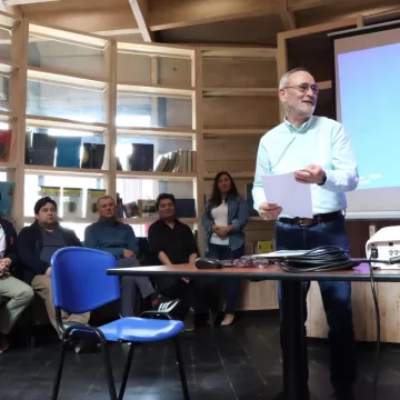 Gobernador René Saffirio compromete su apoyo para que Curarrehue y Catripulli tengan un sistema de alcantarillado