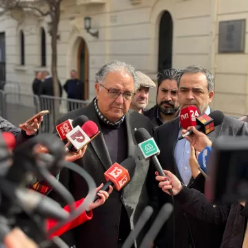 WhatsApp Image 2025-08-26 at 17.24.49 (1) (1) (1) (1) Senador Huenchumilla propone Plan de Habitabilidad para tierras adquiridas por Conadi: busca desarrollo y empleo para La Araucanía