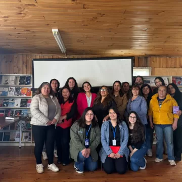 WhatsApp Image 2025-10-30 at 5.29.37 PM Seremi de la Mujer participó en importante conversatorio sobre avances de género en Trovolhue