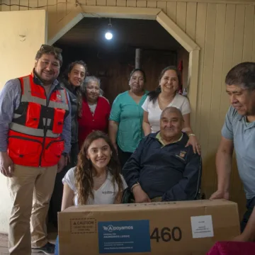 WhatsApp Image 2025-11-04 at 18.10.03 Fundación creada por Andrónico Luksic entrega más de 100 ayudas técnicas a personas con movilidad reducida de Galvarino