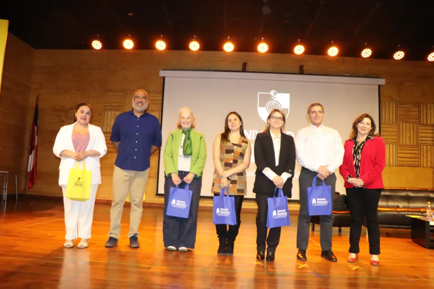 WhatsApp Image 2025-11-07 at 9.45.48 AM Servicio Local participó de Conversatorio «Fortalecimiento de Competencias socioemocionales en Ambientes Diversos: de la Reactividad a la Convivencia Positiva» en la Universidad Mayor de Temuco