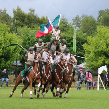 Con show ecuestre y tecnología agrícola de última generación llega EXPOSOFO 2025