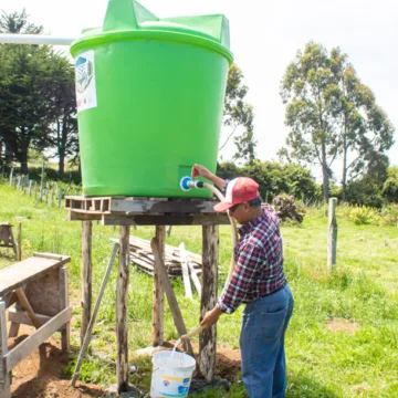 imagen_2025-12-03_181648019 40 estanques acumuladores de agua benefician a comunidad costera de Teodoro Schmidt