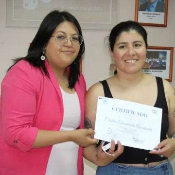 Desarrollo Social y municipio de Loncoche certifican a familias que recibieron aprendizajes y apoyos para la crianza