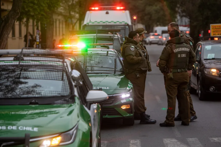 imagen_2025-12-14_212536098 Dos jóvenes fueron detenidos por robo con violencia y secuestro a conductor de aplicación en Temuco