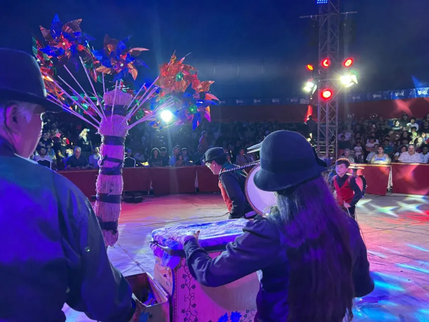 Pucón reconoció el patrimonio del circo, chinchineros, organilleros y cochayuyeros