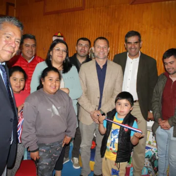 WhatsApp Image 2026-02-05 at 15.56.11 Saavedra inaugura la cuarta guaguateca de La Araucanía y refuerza red nacional de lectura para la primera infancia