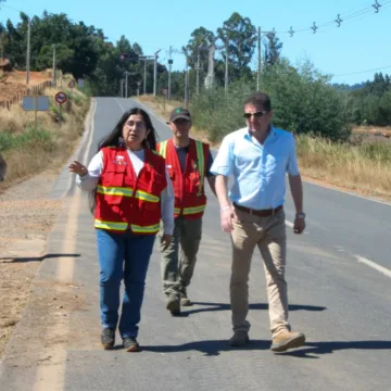 WhatsApp Image 2026-02-05 at 19.04.33 (1) Brigadistas refuerzan cortafuegos en Lumaco para prevenir incendios forestales en ruta a Capitán Pastene