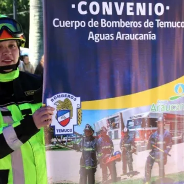 Clientes de Aguas Araucanía donan más de $113 millones a Bomberos a través de su boleta de agua