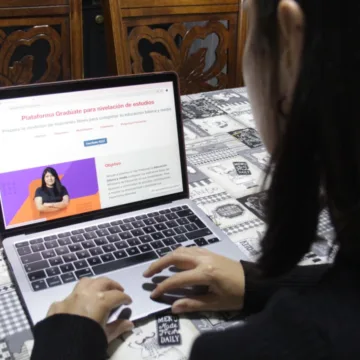 SENCE abre plataforma “Gradúate” para apoyar la nivelación de estudios de personas adultas