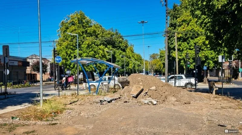 imagen_2026-02-17_152612681 Vecinos denuncian “obras fantasma” en Av. Balmaceda y cuestionan millonarios contratos simultáneos en Temuco