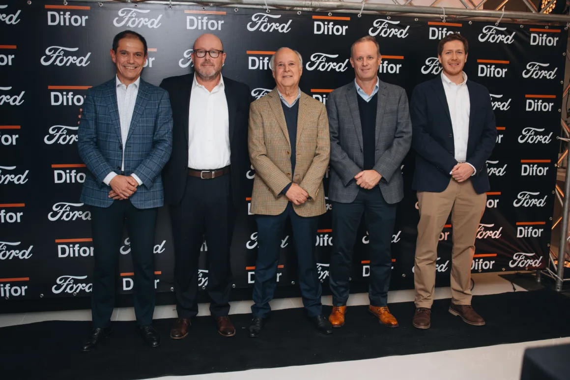 IMG_8065 Difor inaugura nueva sucursal Ford en Andalué y celebra 25 años como concesionario oficial