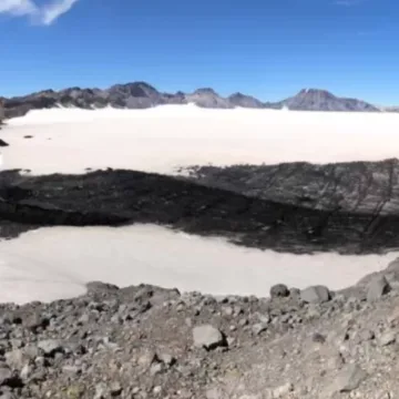 imagen_2026-06-24_113554837 Glaciar Sollipulli perdió casi 70 metros de espesor y duplicó su velocidad de derretimiento en 14 años