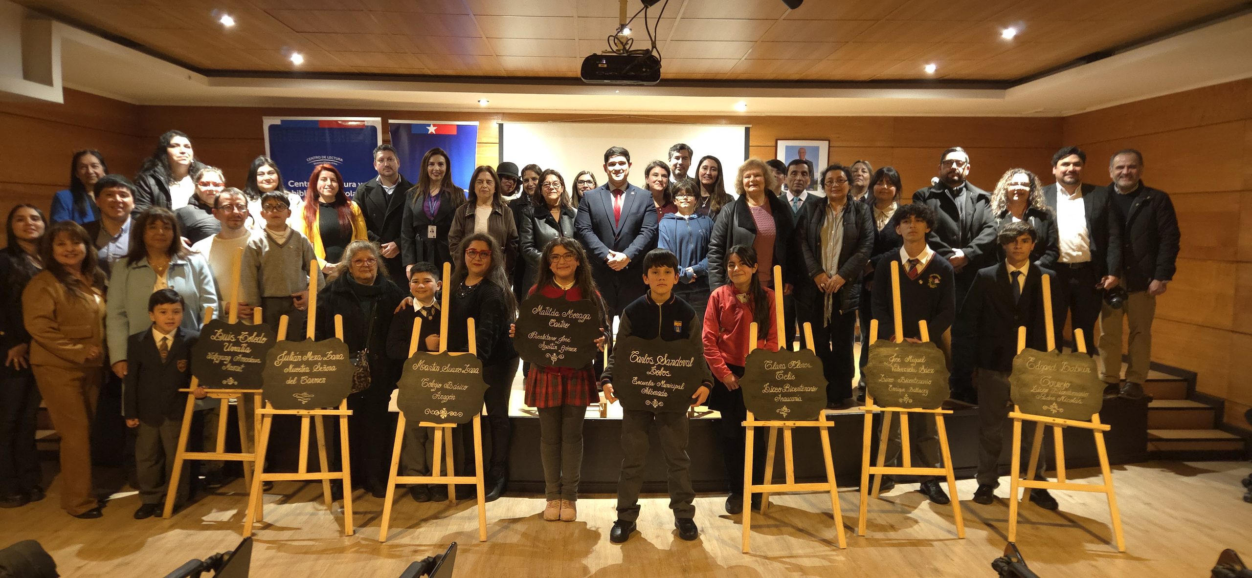 Ocho estudiantes de La Araucanía destacan a nivel nacional en iniciativa de fomento lector del Mineduc