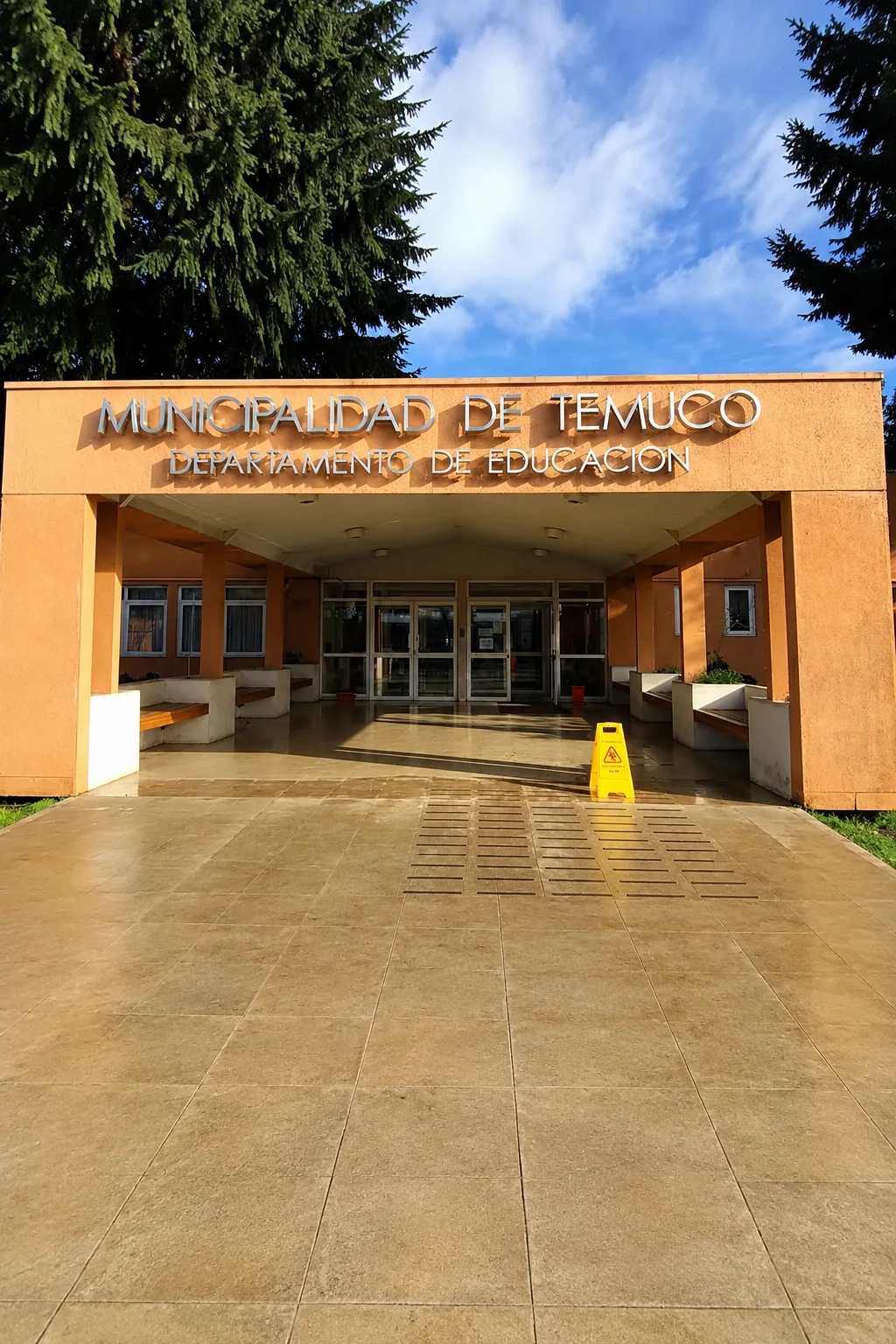 DAEM Temuco Centro de Padres de Escuela Rural Mollulco denuncia al DAEM Temuco por presunta persecución y discriminación