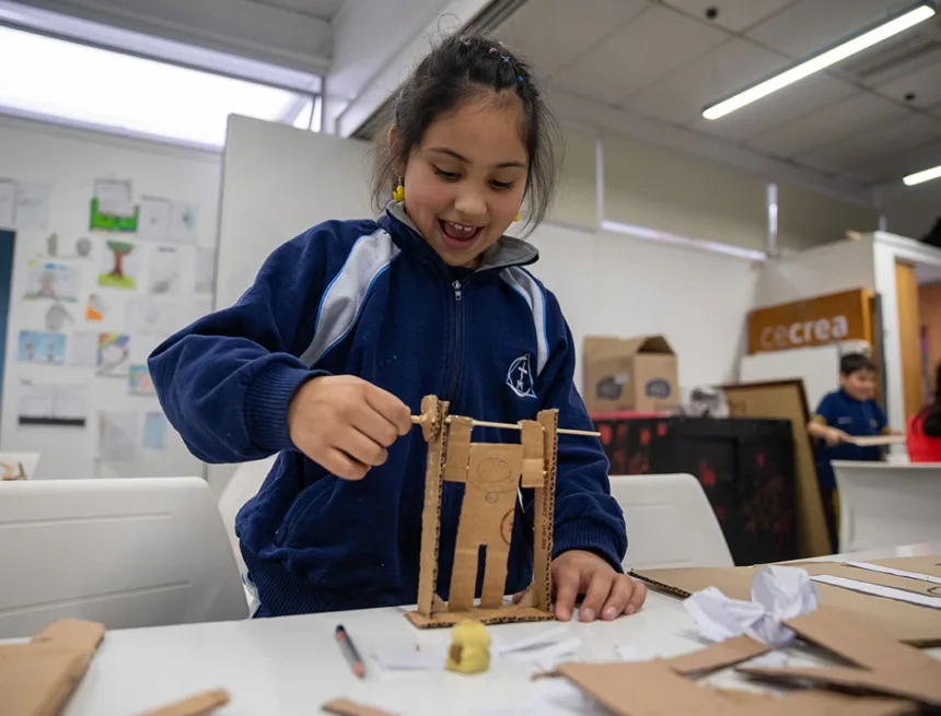 Seremi de las Culturas de La Araucanía invita a participar en convocatoria del Fondo de Fomento al Arte en la Educación 2027