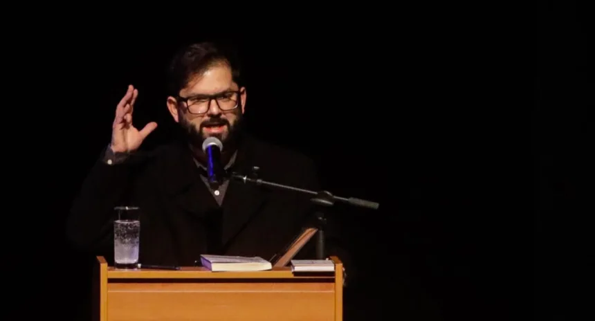 Boric reafirma llamado a la autocrítica en la izquierda: “Debemos hacerlo por iniciativa propia”