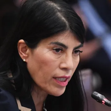 Ministra Lincolao proyecta nuevas oportunidades laborales para humanistas con la llegada de la IA