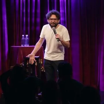 Javier Doering Javier Doering, el “rey del chiste cruel”, llega al Latin Comedy Fest de Canadá