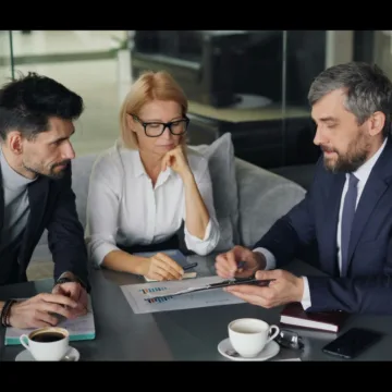 La convivencia entre generaciones en las empresas es positiva para la mayoría pero pocas la gestionan como una prioridad_1200x800 Empresas evalúan la convivencia intergeneracional como positiva, pero pocas la gestionan como una prioridad