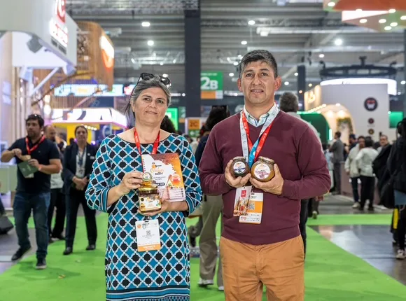Apicultores de Arauco buscan conquistar Japón con mieles de maqui y murta