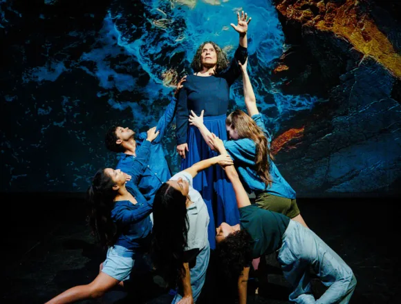 Historia de un naufrago @imricardinho-83 El Festival de Danza LOFT entra a su recta final con el sello de la interdisciplina en las artes escénicas latinoamericanas