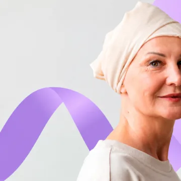 Mujer con turbante y lazo morado Cinco tipos de cáncer concentran el 70% del financiamiento oncológico GES en Chile