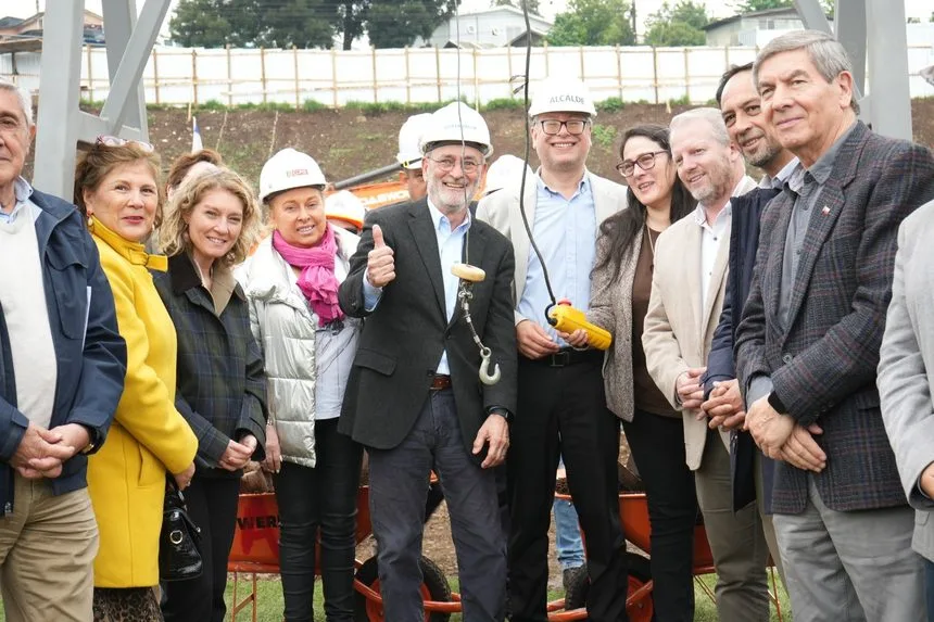WhatsApp Image 2026-10-20 at 15.09.42 Más de 24 mil vecinos y vecinas contarán con una mejor atención de salud tras obras de reposición de Cesfam Villa Alegre en Temuco