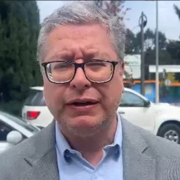 imagen_2026-10-01_214037552 “Yo no sé en qué país vive”: Alcalde Roberto Neira arremete contra el Ministro Quiroz por alza de la parafina