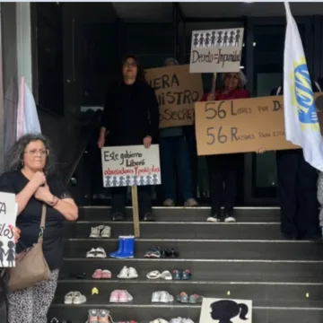 Mesa de Mujeres de oposición protesta en Temuco por rebajas de condena a condenados por delitos sexuales contra menores